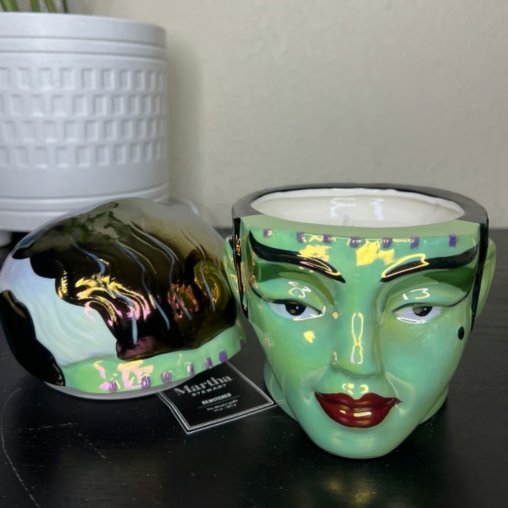 NWT Bride Of Frankenstein 'Bewitched' Martha Stewart Iridescent Candle - Picture 3 of 11